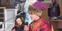 Ясненский ДЮЦ отметил Масленицу батлом частушечников и блинным фестивалем - YasVesti.Ru